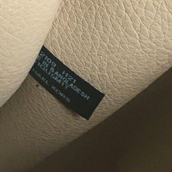 Michael Kors Small Pink Leather Bucket Crossbody Messenger Tote Bag Purse $348 - Picture 9 of 14